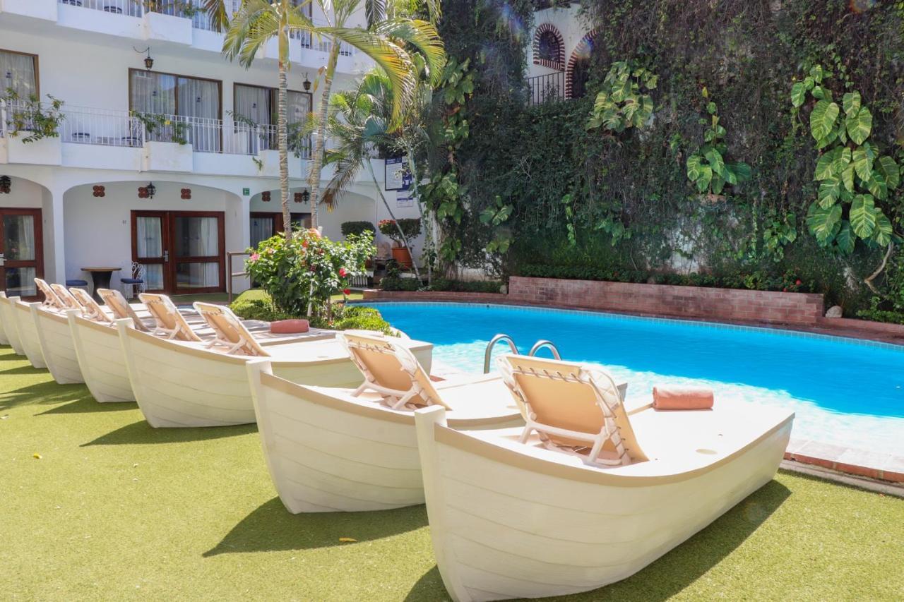 Los Arcos Suites Puerto Vallarta Bagian luar foto